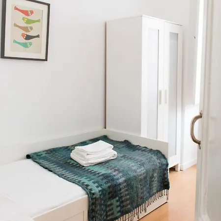 Santos By Madrabica Lisboa