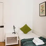 Maison d'hôtes Santos By Madrabica Lisboa