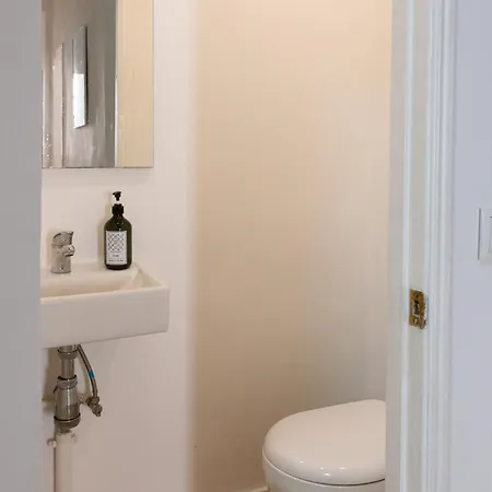 Santos By Madrabica * Lisbon